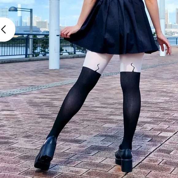 Snag tights black & white mouse - Picture 2 of 7